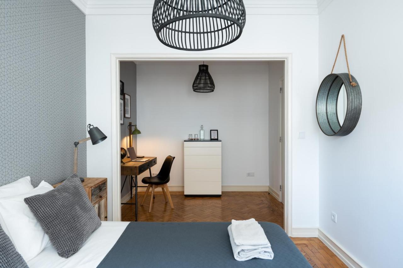 Dumont Lisbon Guesthouse Bagian luar foto