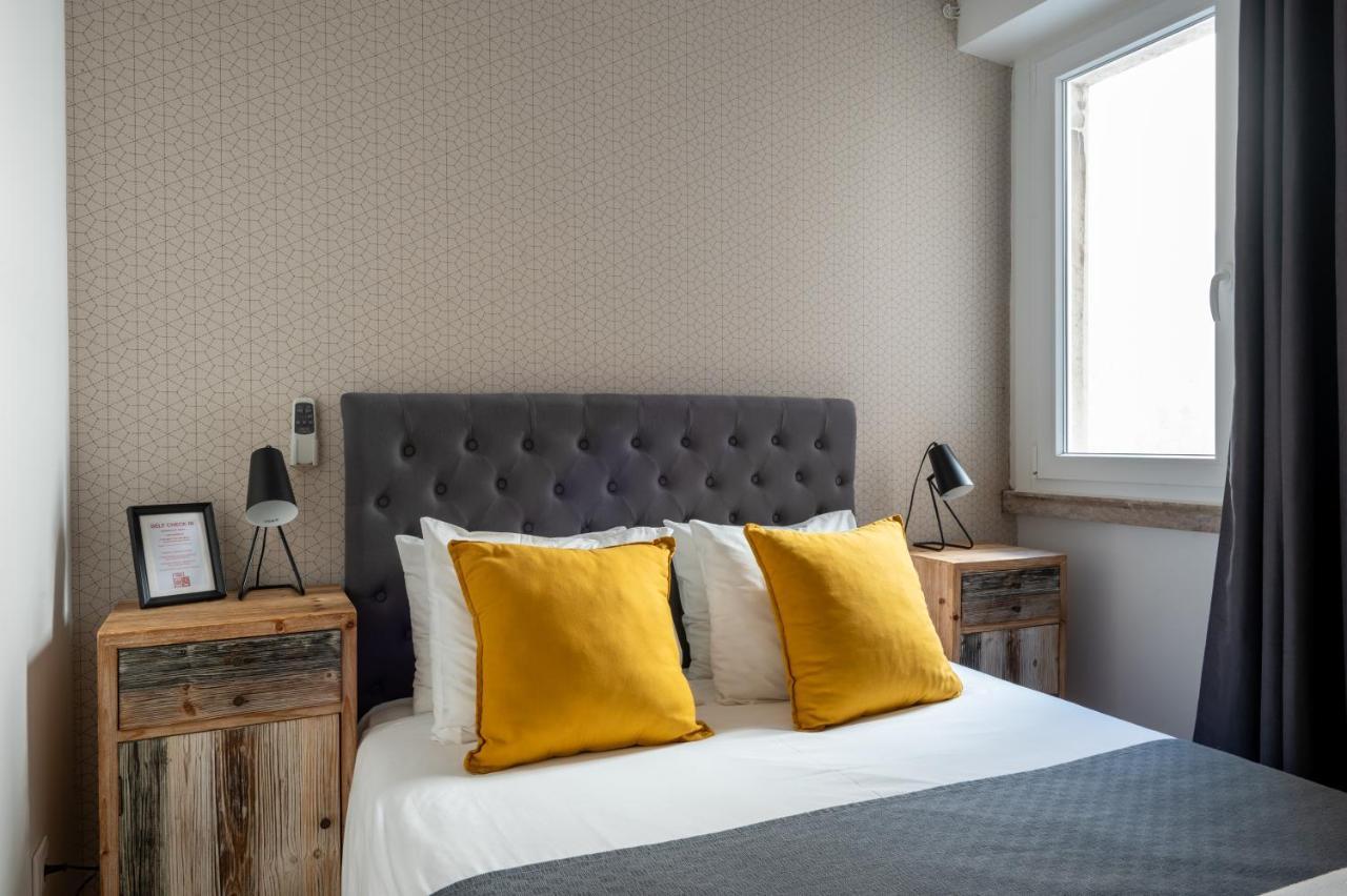 Dumont Lisbon Guesthouse Bagian luar foto