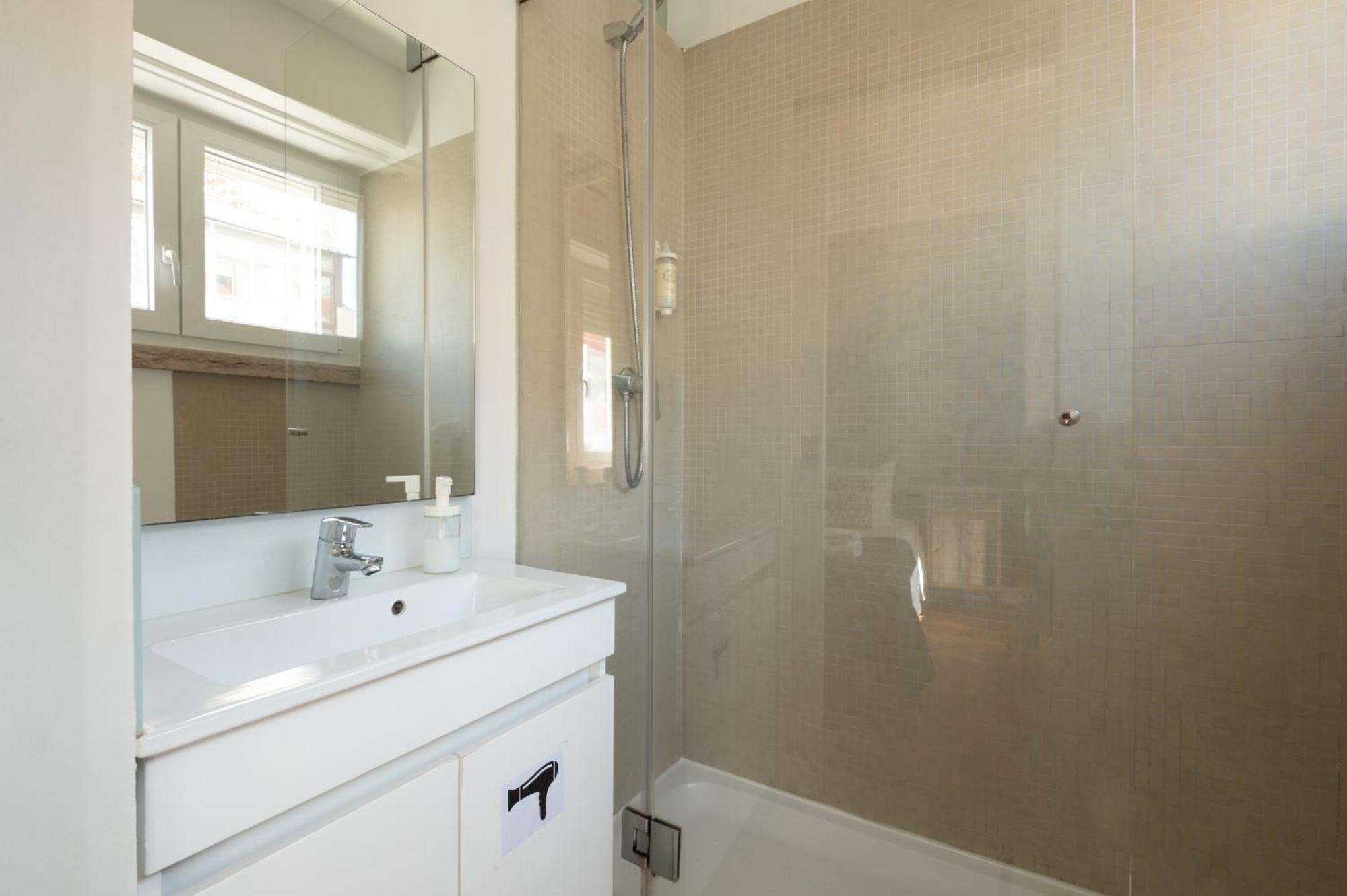 Dumont Lisbon Guesthouse Ruang foto